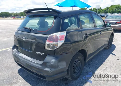 2005 Toyota Matrix Xr z USA, uszkodzony, nr VIN 2T1KR32EX5C341766
